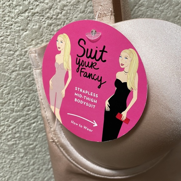NWT SPANX Suit Your Fancy Strapless Cupped Mid-Thigh Bodysuit Size Small - Picture 8 of 11